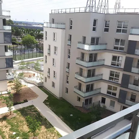F2 Ideal Aux Portes De Paris Alfortville